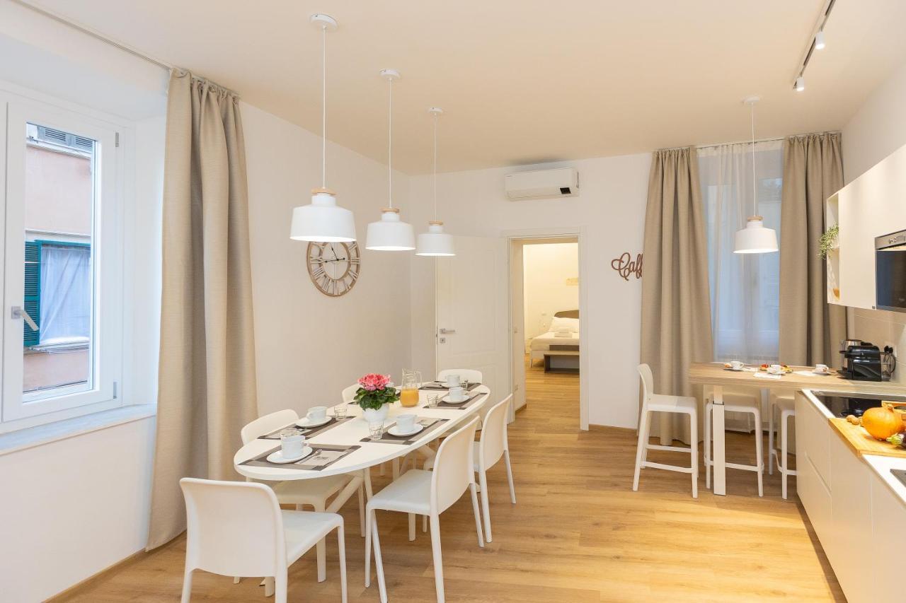 Colosseum Holidays - Three-Bedroom Apartment Roma Eksteriør bilde