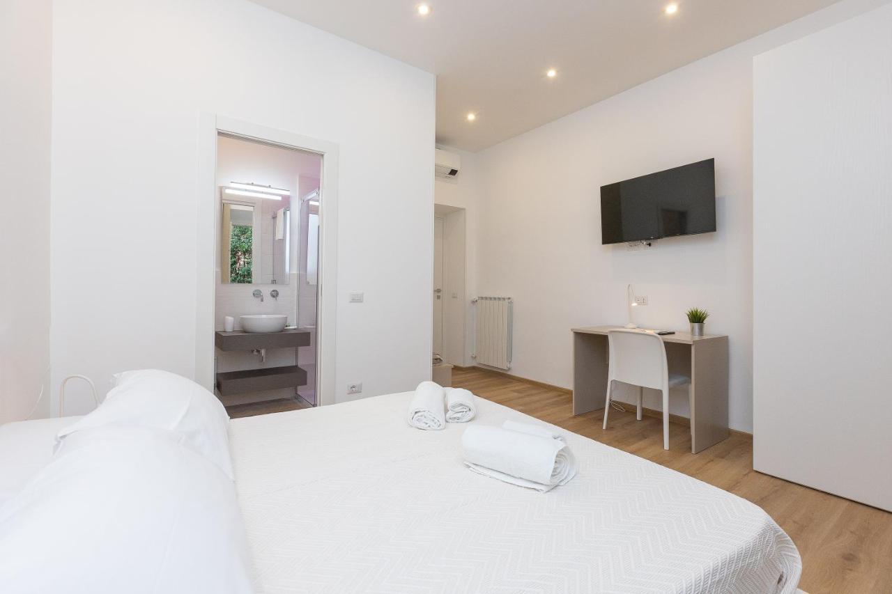 Colosseum Holidays - Three-Bedroom Apartment Roma Eksteriør bilde