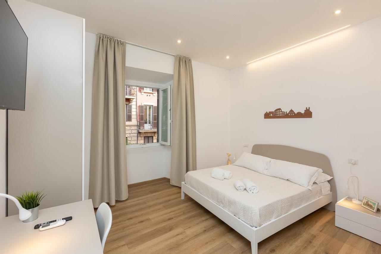 Colosseum Holidays - Three-Bedroom Apartment Roma Eksteriør bilde